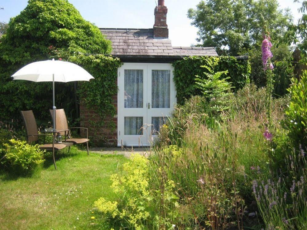 Martin Lane Farm Holiday Cottages Burscough Exterior photo